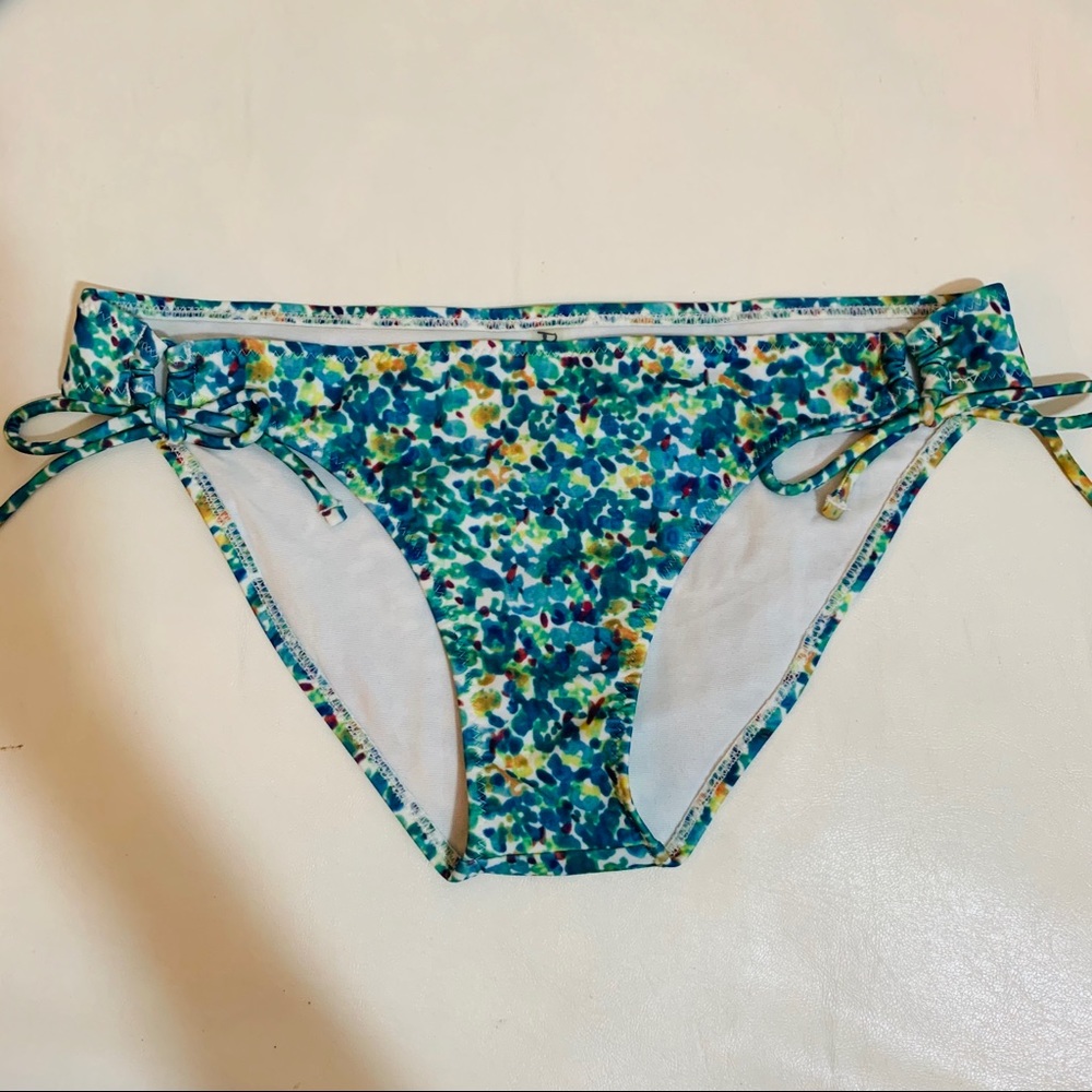 RAISINS SWIMSUIT BIKINI BOTTOM Medium